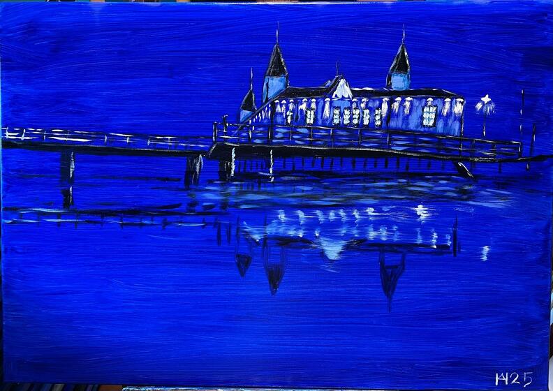 Seebrücke Ahlbeck auf Usedom zur blauen Stunde